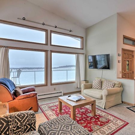Spacious Family Home With Deck And Million-Dollar View Анкоридж Екстер'єр фото